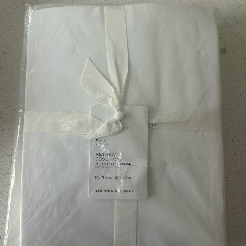 Pottery Barn Retreat Essential Percale Fitted Full Sheet ONLY - Picture 3 of 4